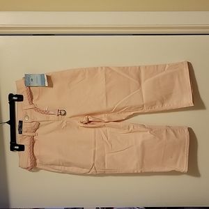 NWT:  Riders By Lee Mid-Rise Capris with Macrame Belt